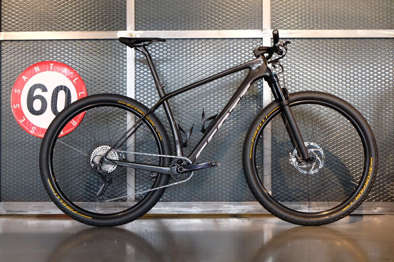 scott-scale-925-tg-l-mtb scott-scale-925-tg-l-mtb