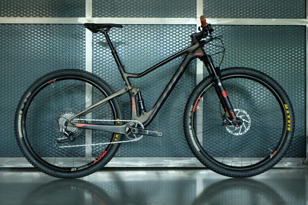 scott-spark-rc-pro-taglia-m-mtb-carbonio-usato